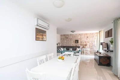 Holiday Home Majkovi - Three Bedroom Holiday ...