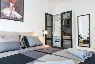 Apartment Marilyn - Two Bedroom Apartment wit...