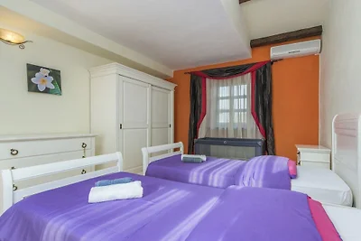 Villa in Vižinada met zwembad