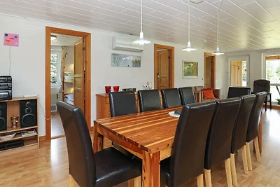 9 persone case ad Hals-By Traum