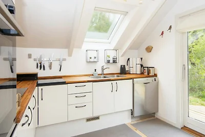 Cottage luminoso con vasca idromassaggio -- B...