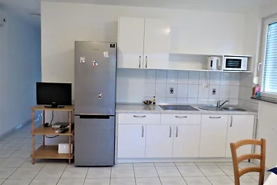 Hübsche Wohnung in Mandre mit Grill