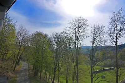 Idyllisches Ferienhaus im Wald in Liesen