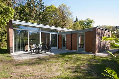 Moderner Bungalow mit Parkplatz