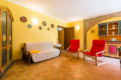 Agriturismo in zona collinare con piscina