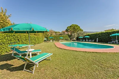 Appartamento con piscina a Tuoro sul...