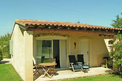 Cottage a Carpentras con piscina