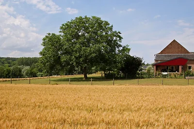 Bauernhof mit Gartenblick