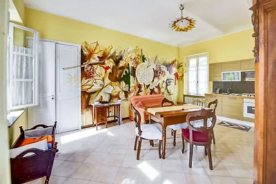 Wohnung in Portacomaro mit Garten