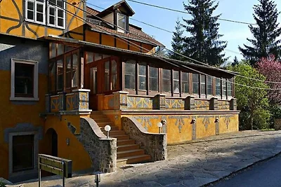 Esclusivo appartamento in villa liberty