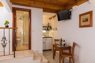 Apartments Ivana Old Town - Studio (2 Adults)