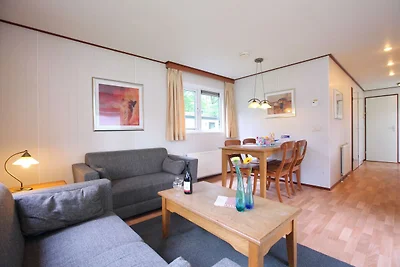 Chalet con arredo funzionale, microonde combi...