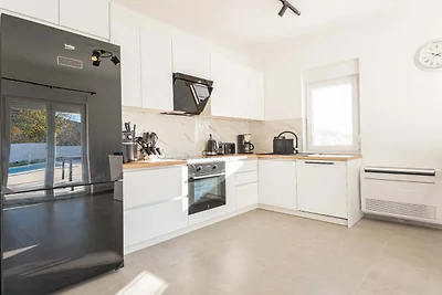 Holiday Home Iva - Three Bedroom Holiday Home