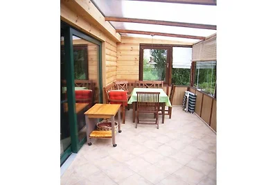 Casa de vacaciones en Jebel con piscina.