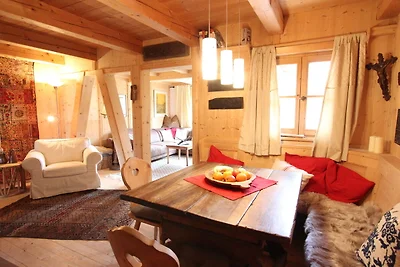 Attraktives Chalet direkt an der Piste mit...