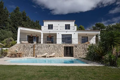 Ferienhaus in Vence mit Schwimmbecken