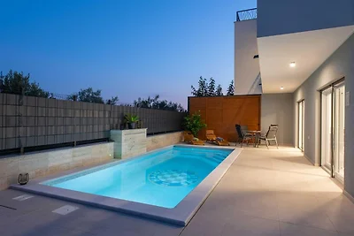 Ferienoase mit Hydromassage-Pool