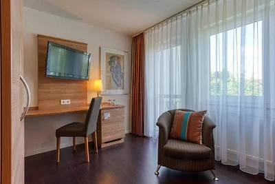 Stuttgart Großbettlingen Hotel by Belvilla...