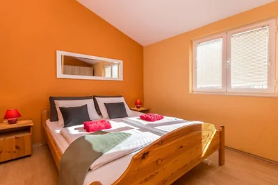 Villa Julia - Two Bedroom Apartment 1