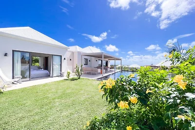 Villa in Saint-François mit Meerblick