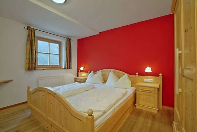 Ruhiges Chalet mit Swimmingpool in...