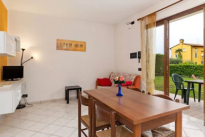 Gerהumige Wohnung mit Garten