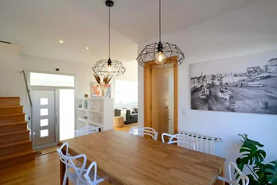 Villa Ponent an der Costa Brava mit drei...