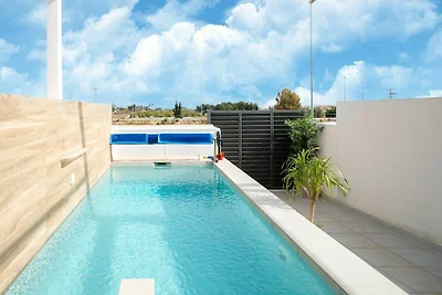 Villa con piscina privata e idromassaggio