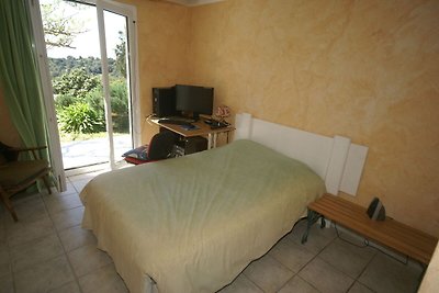 Geräumige Villa in Alata mit eigenem Garten u...