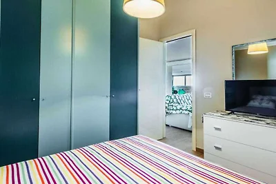 Golden park apartment with terrace
