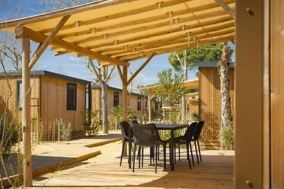 Chalet moderno con airco, in un villaggio tur...