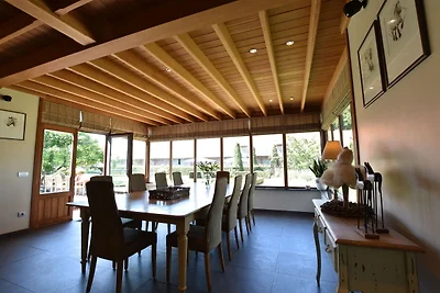 Herrenhaus Den Ast mit Whirlpool und Garten