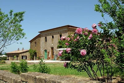Splendida casa colonica con piscina a Sorano