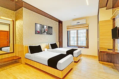Super Townhouse Indiranagar