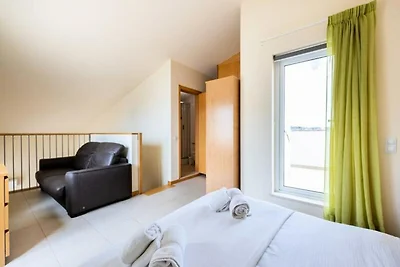 Wohnung in Burgau mit Pool und Balkonen