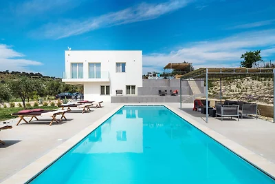 Luxe villa in de buurt van Noto met panoramis...