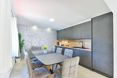 Ferienhaus mit privatem Pool und Spa