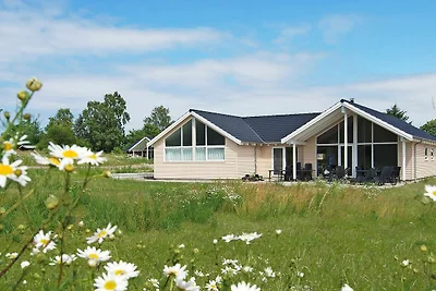 16 Personen Ferienhaus in Tisvildeleje