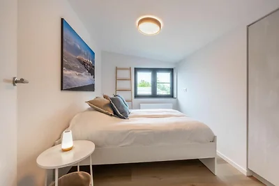 Attraktive Villa mit Bootssteg