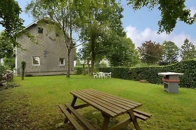 Gemütliches Ferienhaus in Elsenborn am Wald