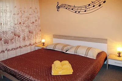 Malerische Wohnung an der Küste von Rogoznica
