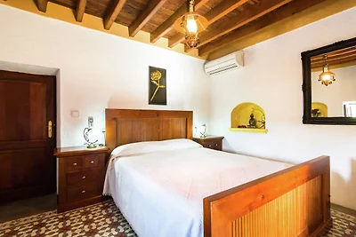 Ruhige Villa mit eigenem Swimmingpool auf...