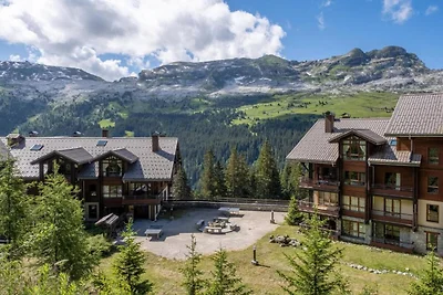 Ferienhaus mit Bergblick und Balkon für 8