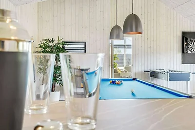 18 Personen Ferienhaus in Spøttrup