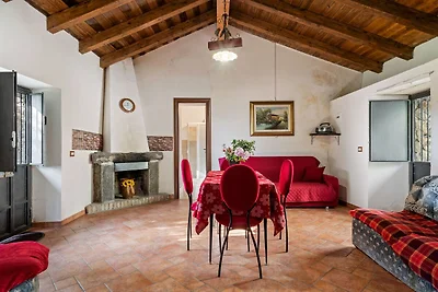 Incantevole casa con giardino privato a...
