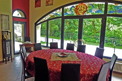 Magnifica villa a Pistoia con vasca idromassa...