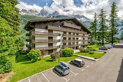 Stylish Apartment next to Brevent Lift...