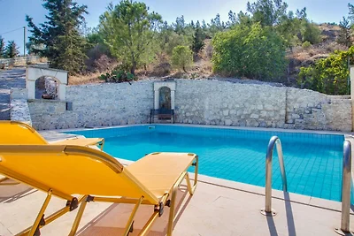Villa di lusso a Malades Creta