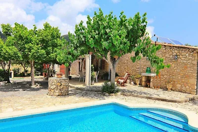 Huis nabij Pollensa met zwembad en uitzicht o...