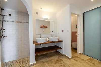 Wunderschöne Wohnung in provenzalischer Villa...
